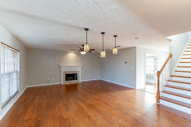 2037 Red Jacket Trce, Spring Hill, TN 37174