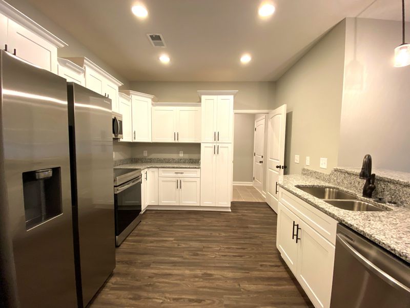 801 Villa Cir, Lebanon, TN 37090