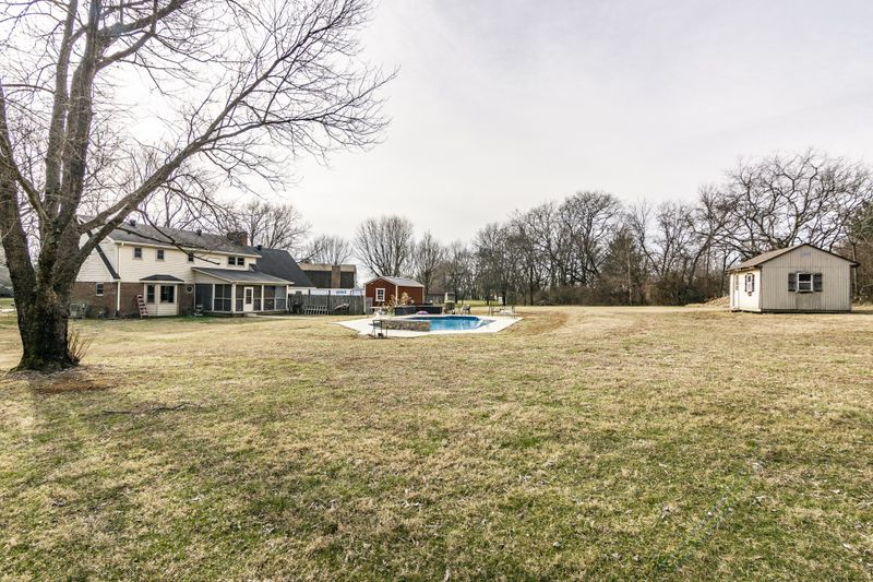 600 Carolyn Ln, Gallatin, TN 37066