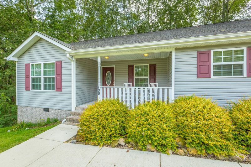 109 Maria Ct, Ringgold, GA 30736