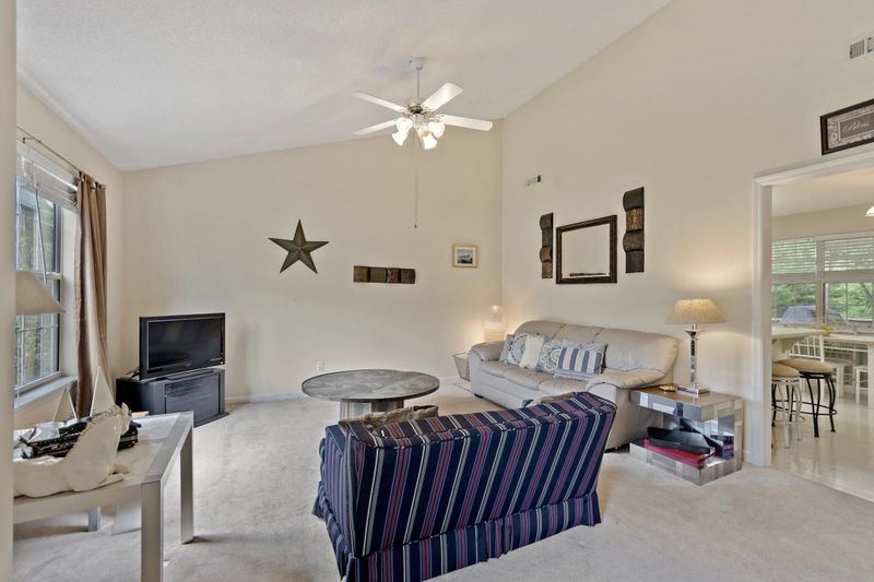 120 Greenbriar Ln, Ringgold, GA 30736