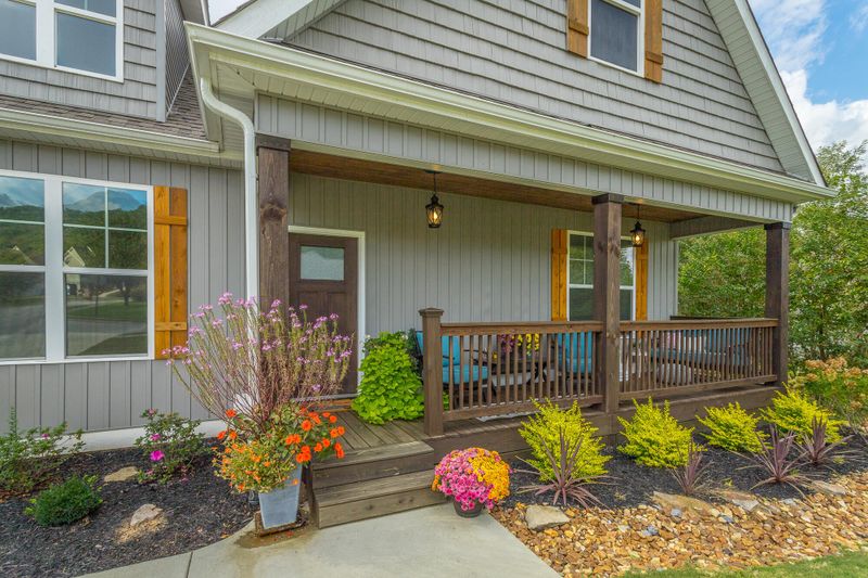 200 Cardinal Rd, Ringgold, GA 30736