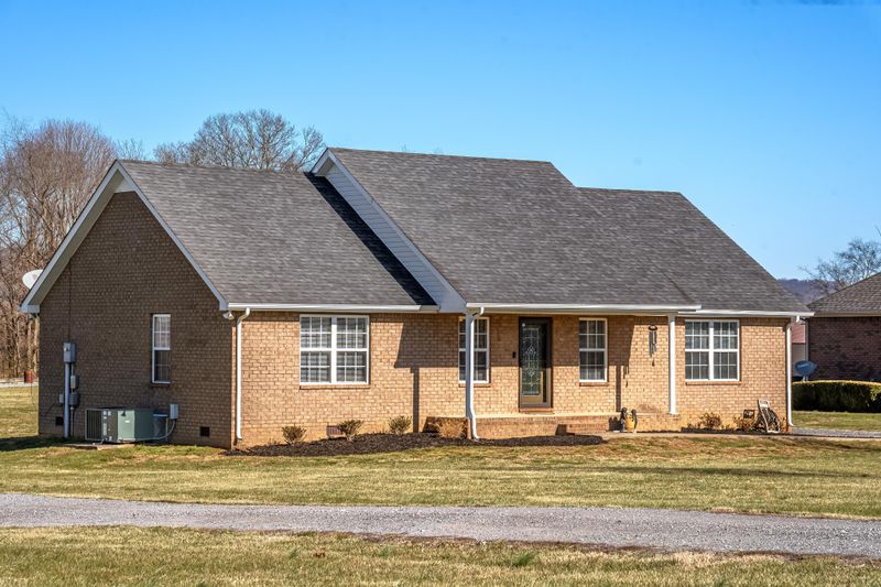 1007 Spire Way Dr, Castalian Springs, TN 37031