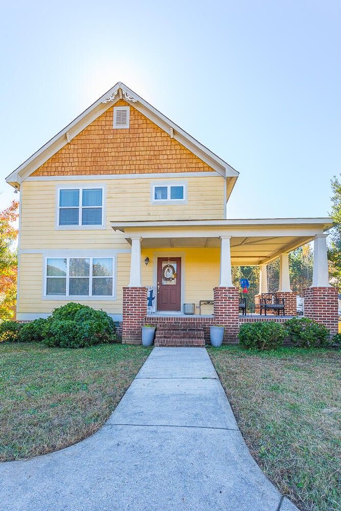 184 Tompkins, Dalton, GA 30721