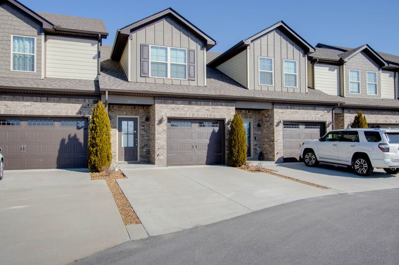 2418 Lightbend Dr, Murfreesboro, TN 37127