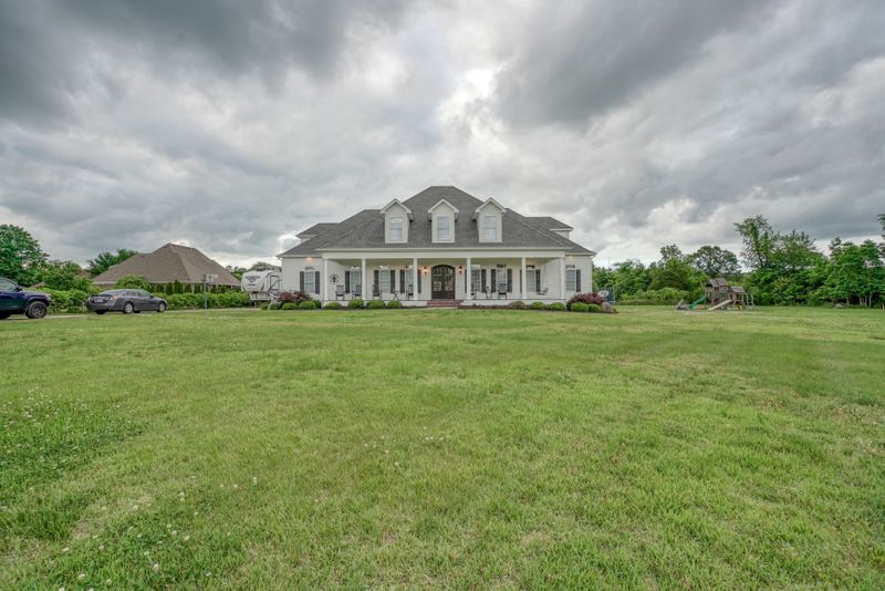106 Fox Den Way, Murfreesboro, TN 37130