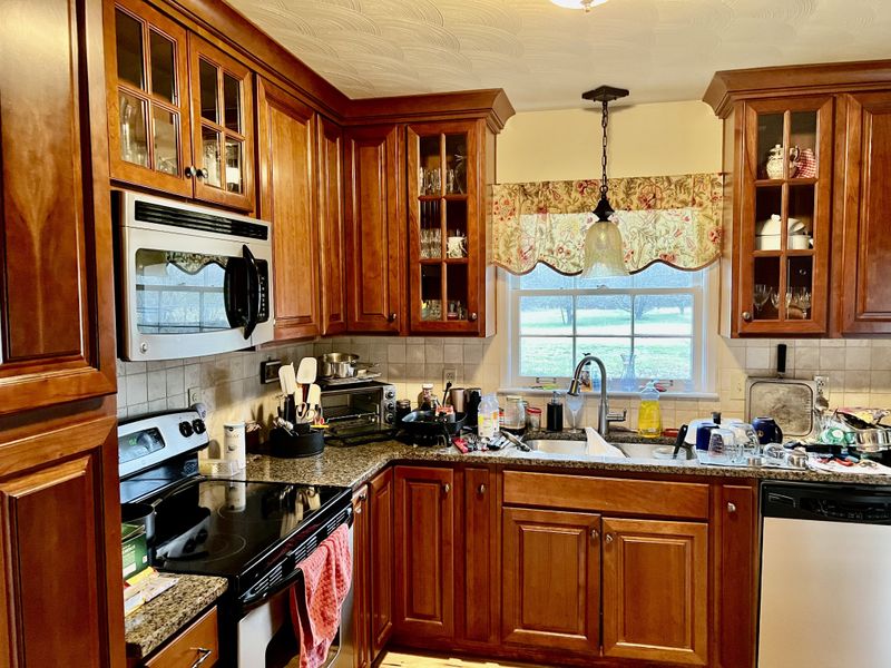 4401 Barfield Crescent Rd, Murfreesboro, TN 37128