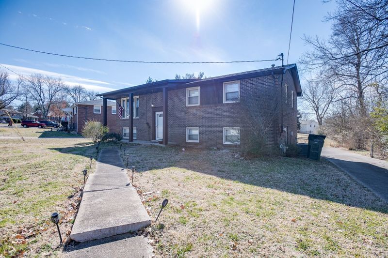 418 Harwell Dr, Hermitage, TN 37076