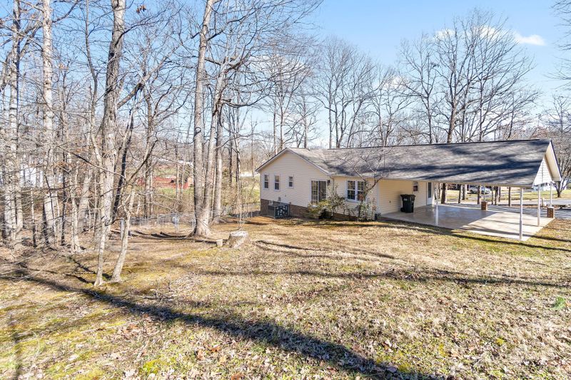 215 Lee Rd, Dickson, TN 37055