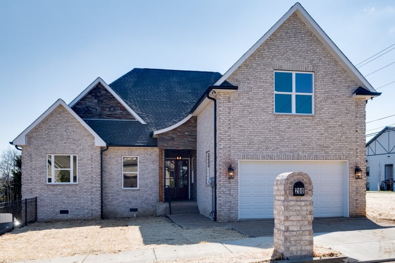 200 Valley Bend Dr, Nashville, TN 37214