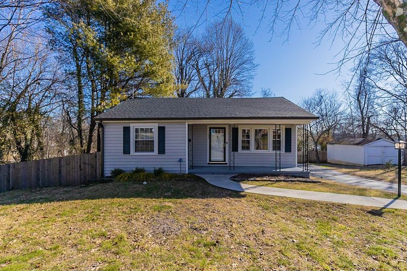 606 Fleming St, Columbia, TN 38401