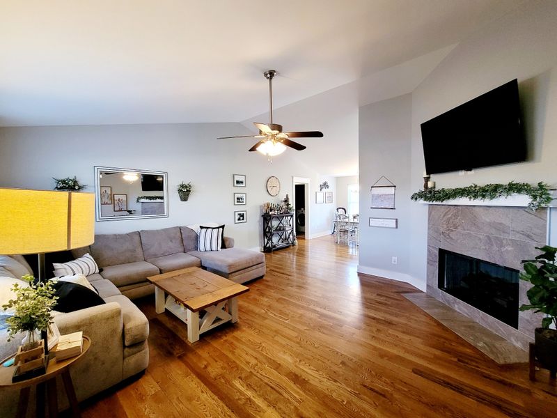 518 Cassie Ln, White Bluff, TN 37187