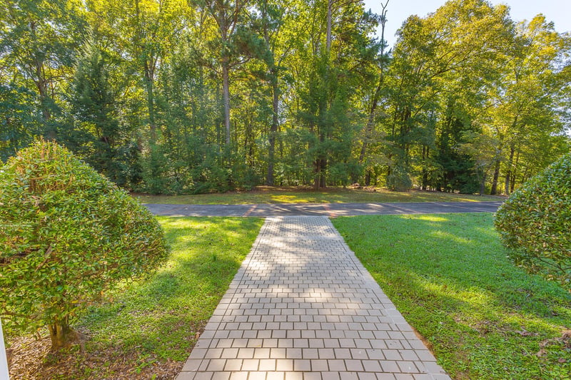 2050 Ne Lake Francis Rd, Dalton, GA 30721