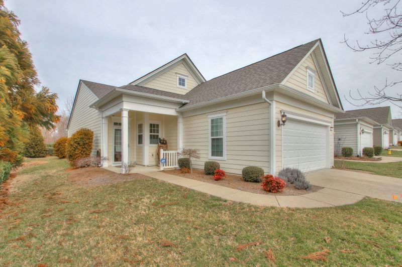 242 Old Towne Dr, Mount Juliet, TN 37122