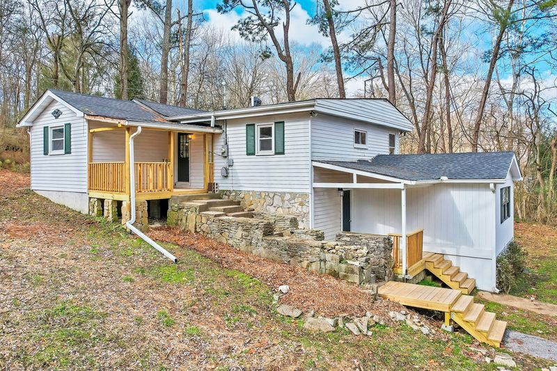 40 W Lakeview Dr, Mount Juliet, TN 37122