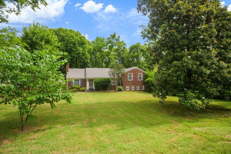 930 Battery Ln, Nashville, TN 37220