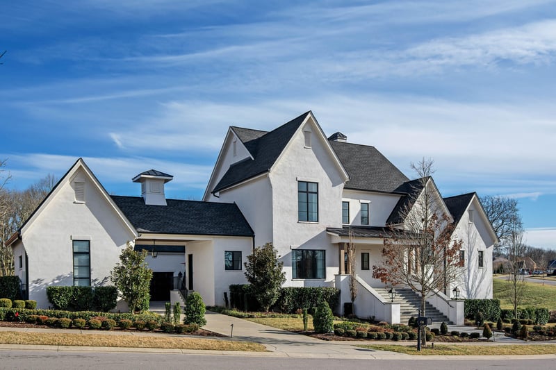 8700 Wolfsbane Ln, College Grove, TN 37046