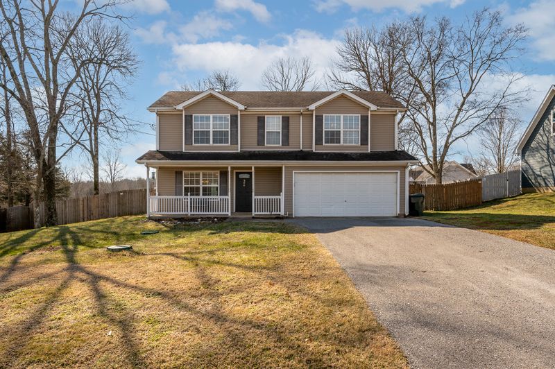 106 Breeze Dr, Murfreesboro, TN 37129