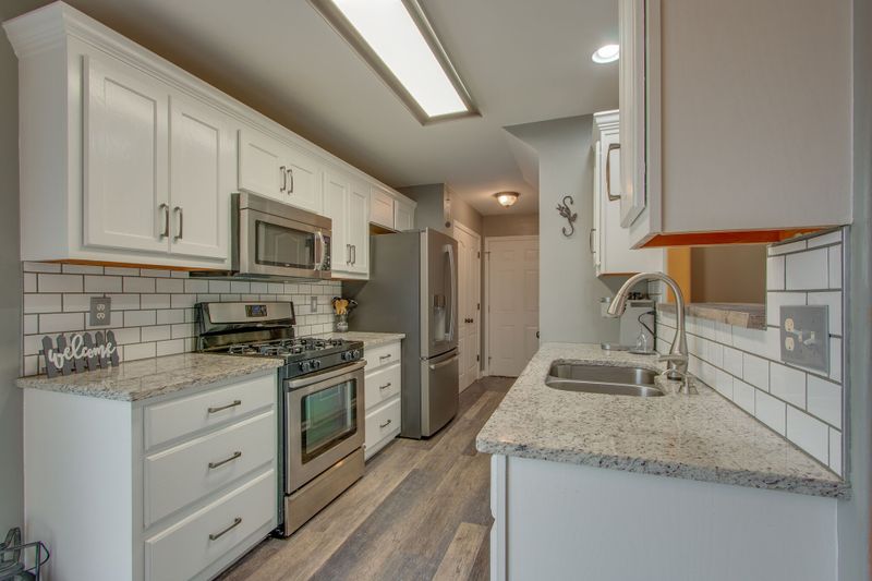 504D D V Cir, Spring Hill, TN 37174