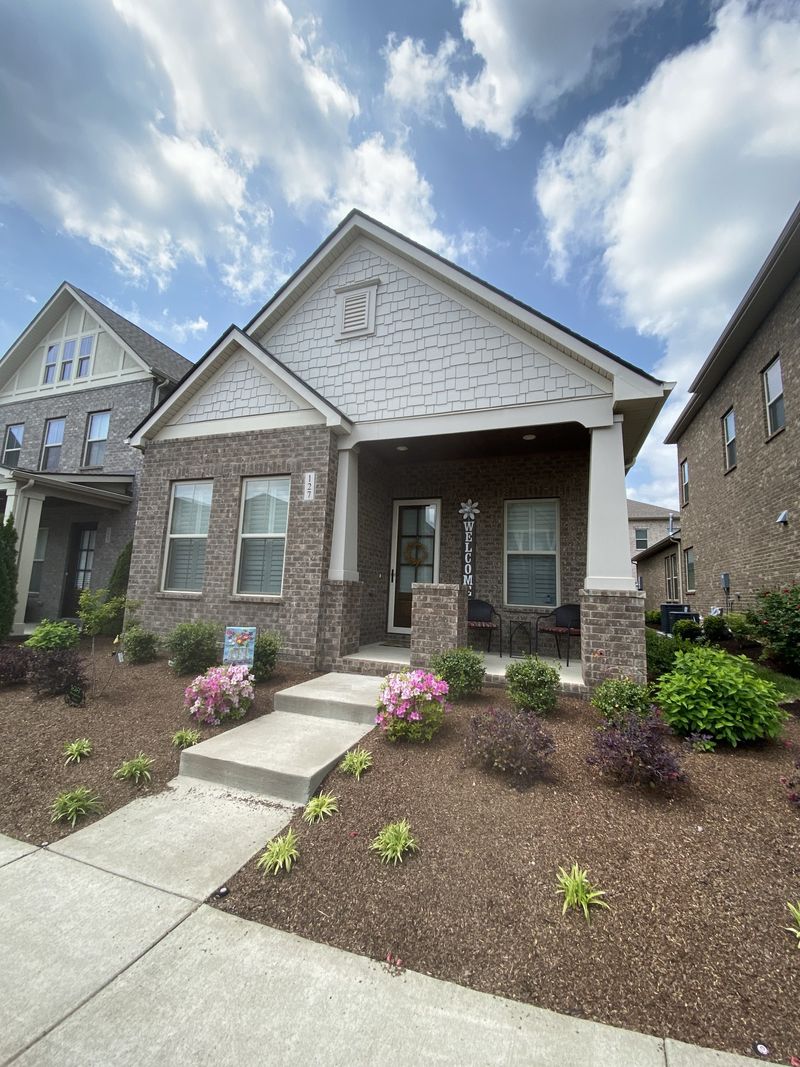 127 Benjamin Ln, Hendersonville, TN 37075