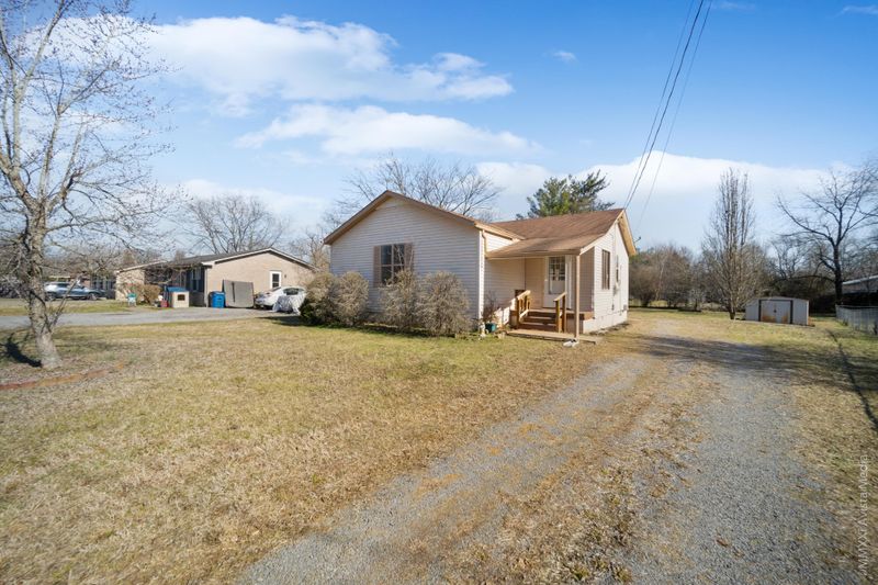 9132 Burleson Ln, Murfreesboro, TN 37129