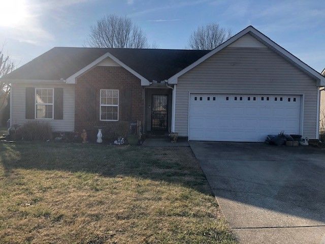 1195 Saint Andrews Dr, Murfreesboro, TN 37128