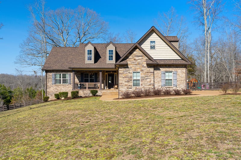 106 Amelia Dr, Bon Aqua, TN 37025