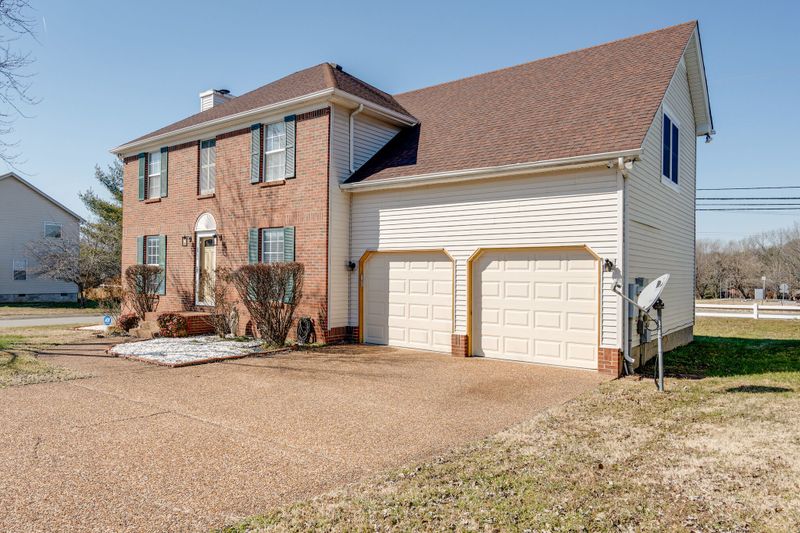 312 Hunters Path Ct, Hermitage, TN 37076