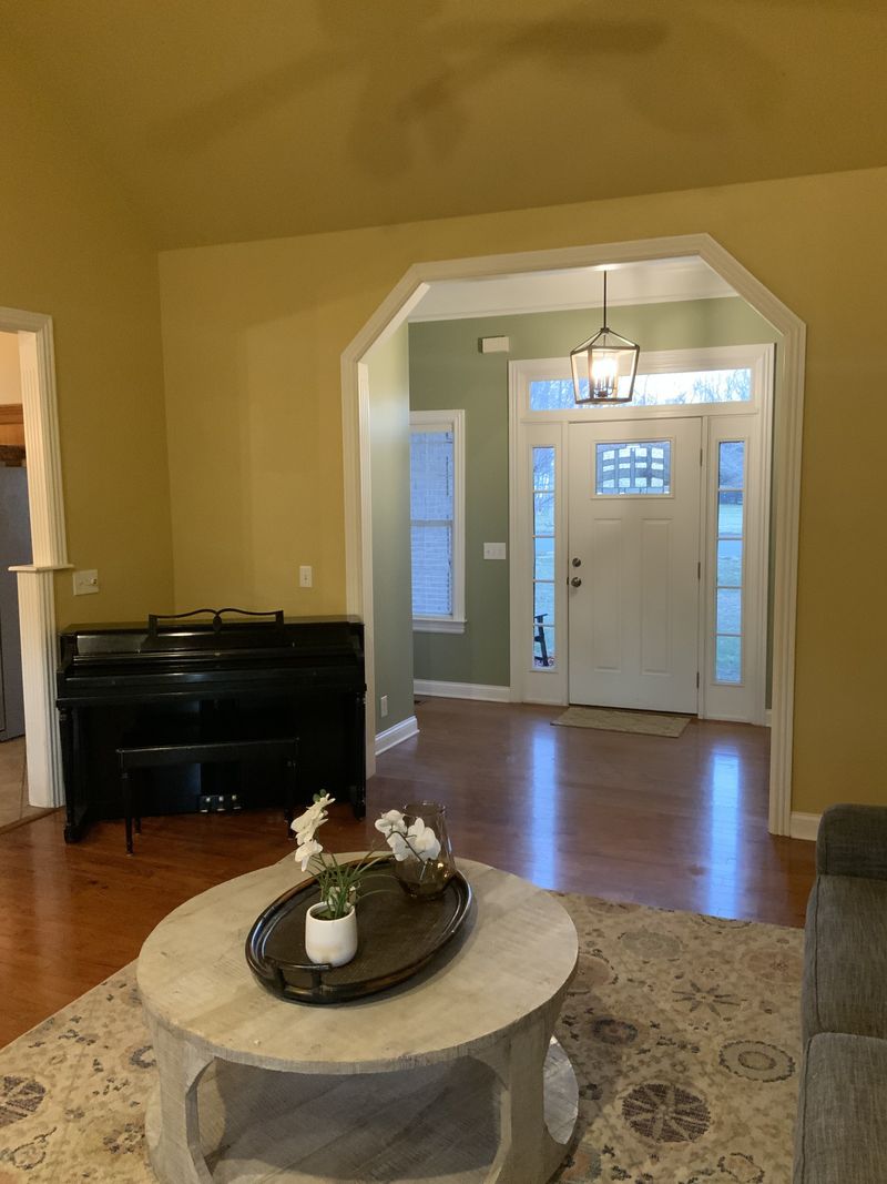 1914 Victorian Rd, Columbia, TN 38401