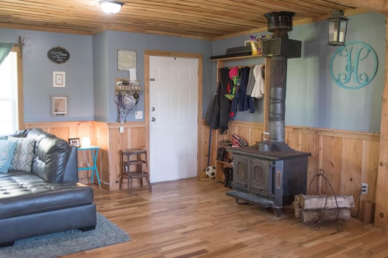 79 New Ridge Dr, Chickamauga, GA 30707