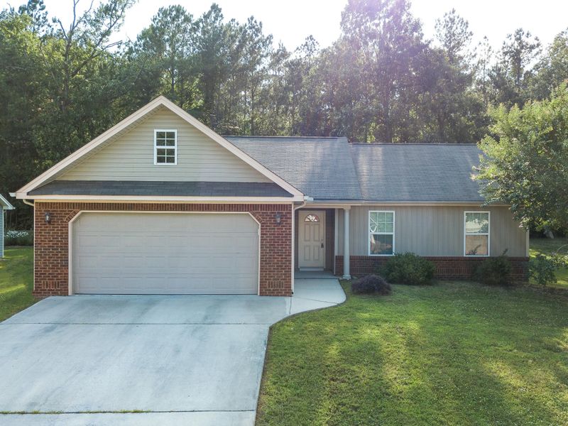 996 Colony Cir, Fort Oglethorpe, GA 30742