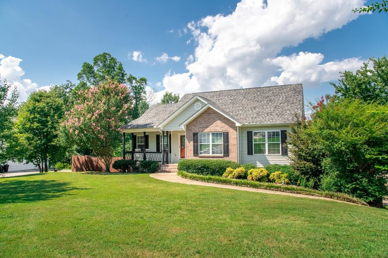 816 Lee Dr, Ringgold, GA 30736