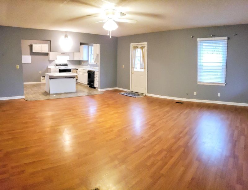 2 Polk Cir, Fort Oglethorpe, GA 30742