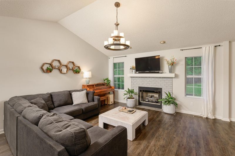 355 Middle View Dr, Ringgold, GA 30736