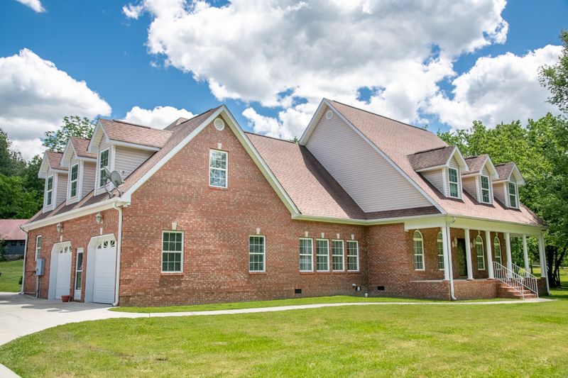 536 Pierce Dr, Ringgold, GA 30736