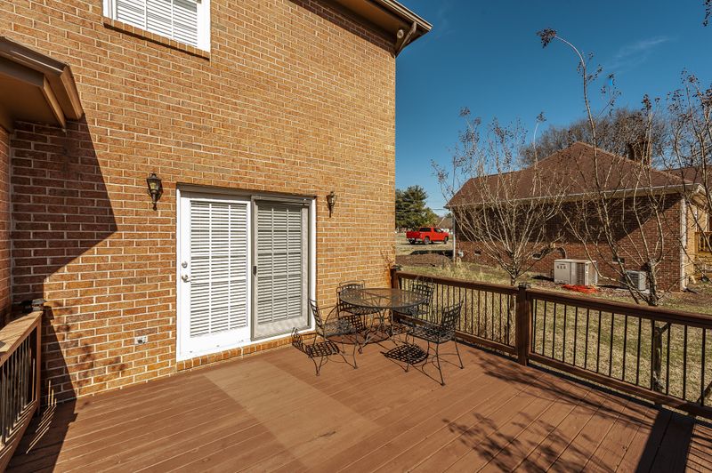 1003 Douglas Bend Rd, Gallatin, TN 37066