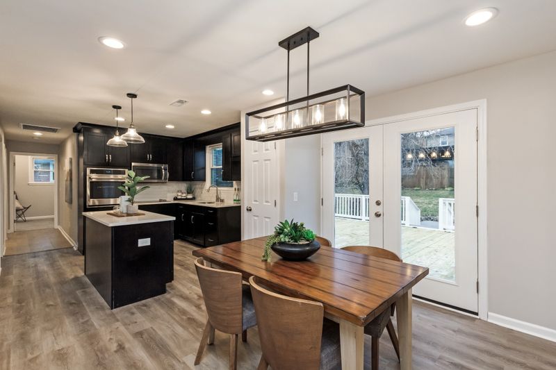 3128 Richmond Hill Dr, Nashville, TN 37207