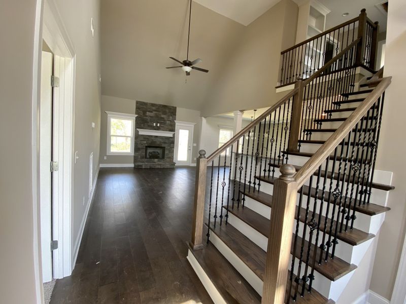 1728 Dayflower Dr, Murfreesboro, TN 37130