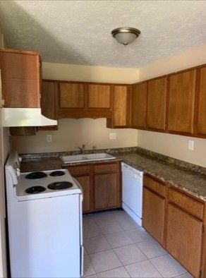 7518 Roundtree Ave, Murfreesboro, TN 37129