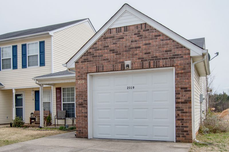 2019 Stoney Meadow Dr, Murfreesboro, TN 37128