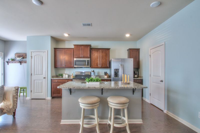 924 Brigade Loop, Murfreesboro, TN 37128