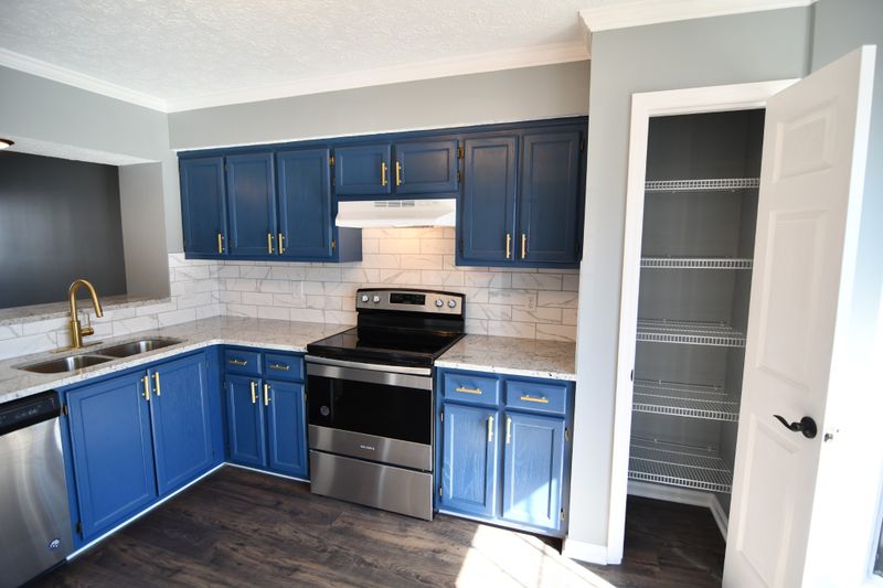 470 Claircrest Dr, Antioch, TN 37013