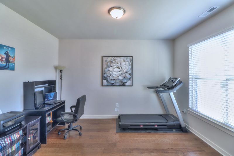 1650 Burrows Ave, Murfreesboro, TN 37129