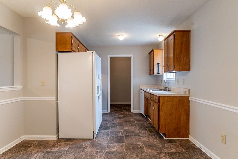 140 Heritage Cir, La Vergne, TN 37086