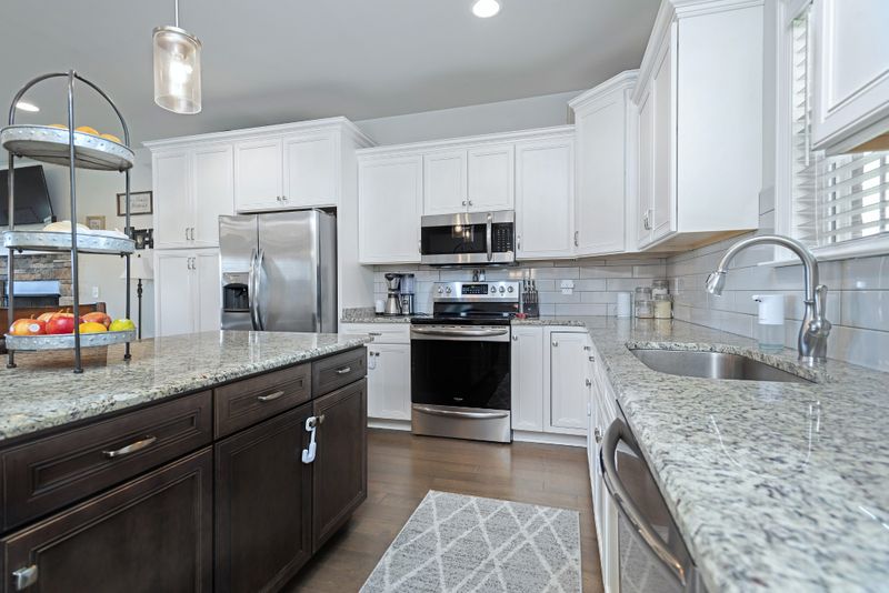 235 Mcclaran Pl, Murfreesboro, TN 37129