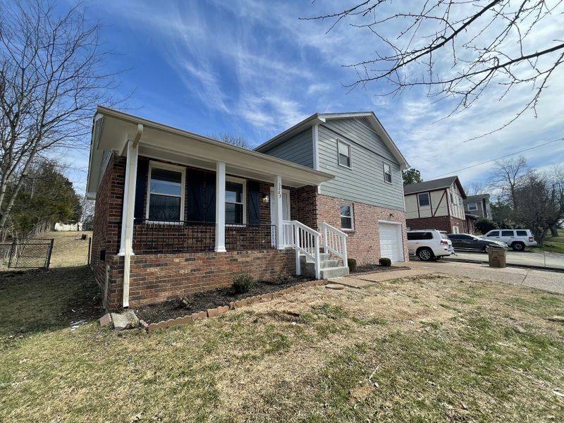 3289 Anderson Rd, Antioch, TN 37013
