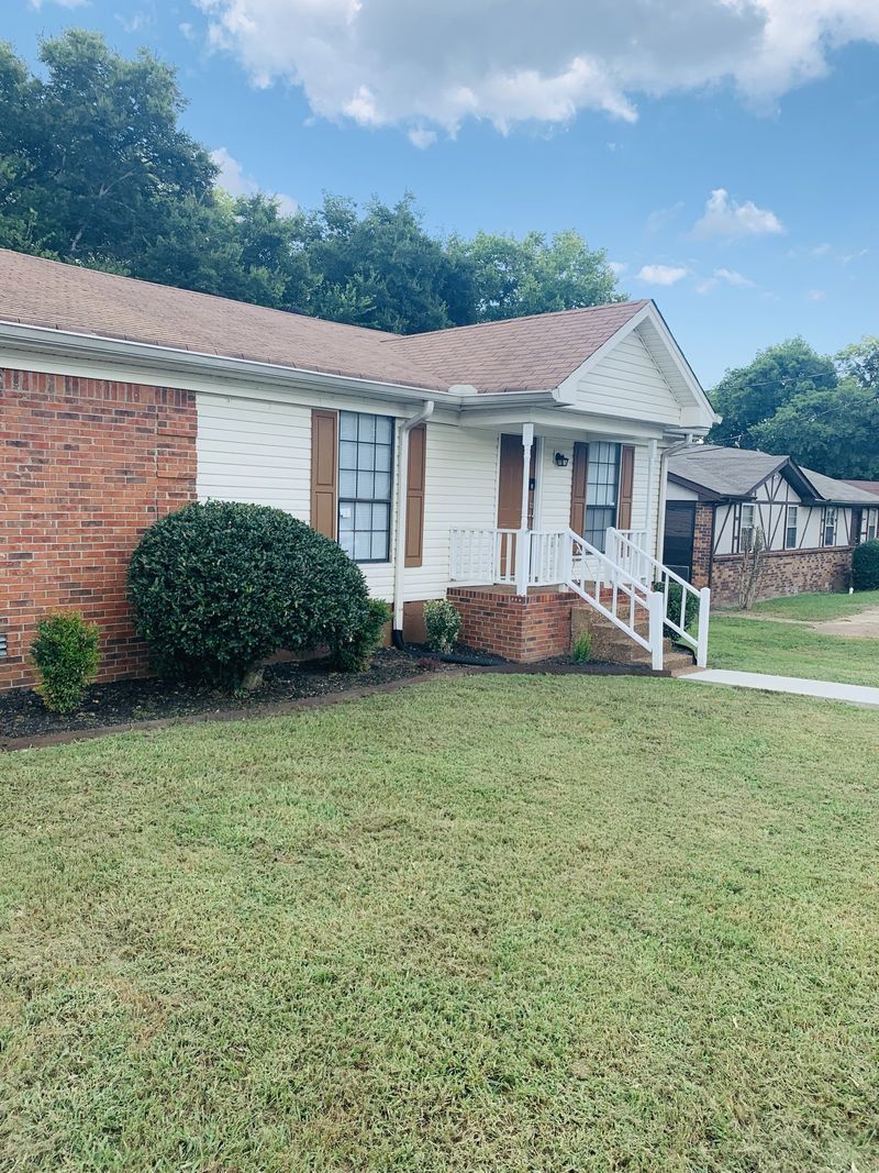 1512 Meadow Bend Dr, Madison, TN 37115