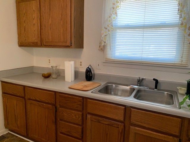 256 Willard Dr, Nashville, TN 37211