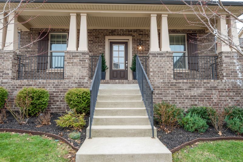 943 Ryecroft Ln, Franklin, TN 37064