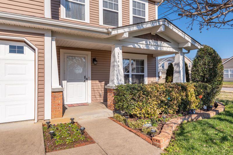 4052 Stonybrook Dr, Nashville, TN 37221